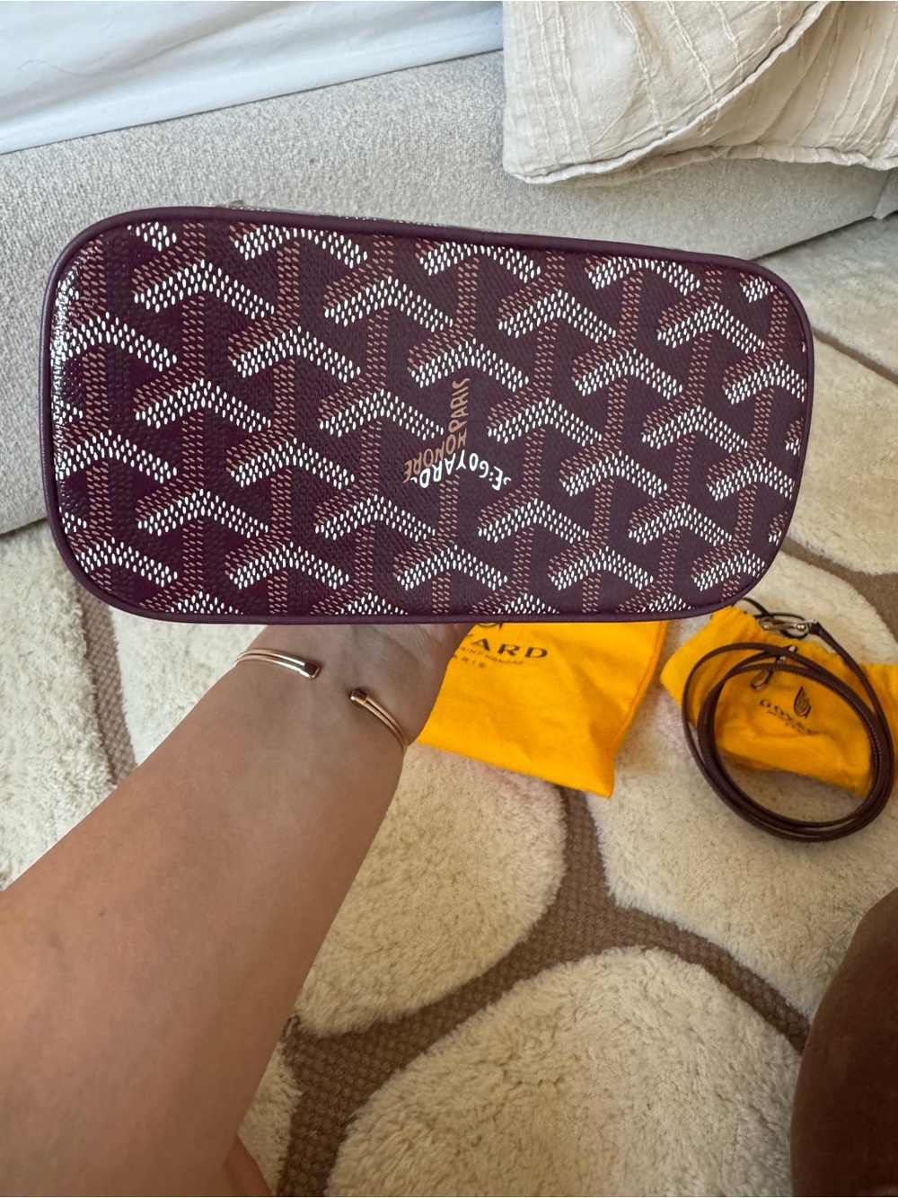 Goyard Burgundy Goyardine Coated Canvas Vanity Case with Strap NWT - Picture 8 of 10